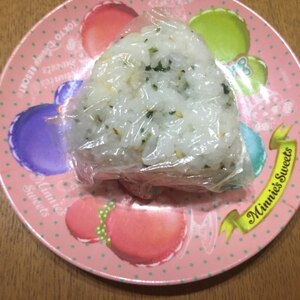 唐揚げと青菜のおにぎり